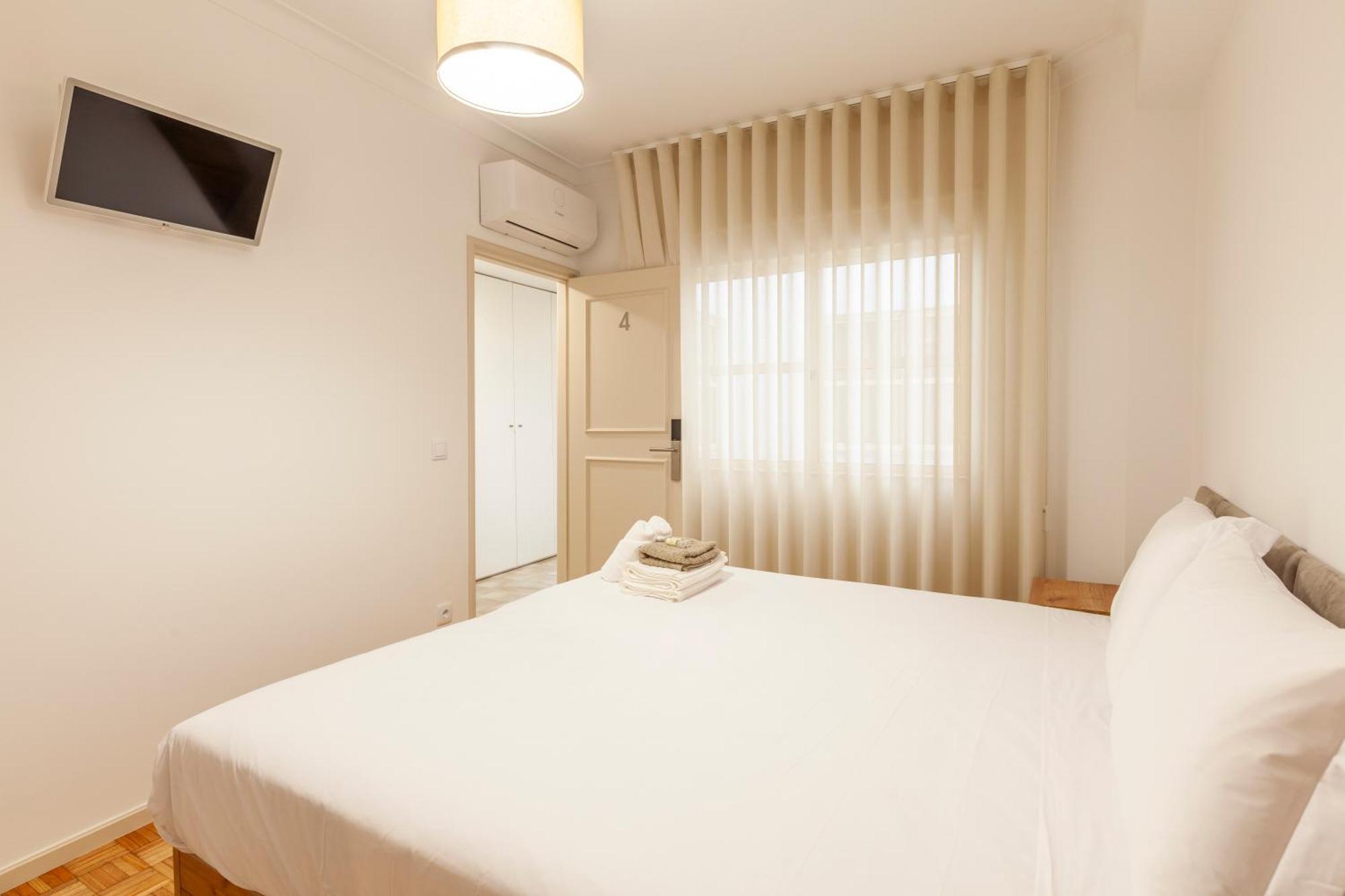 Rooms4You 2 In Historic Center Of Braga Ngoại thất bức ảnh